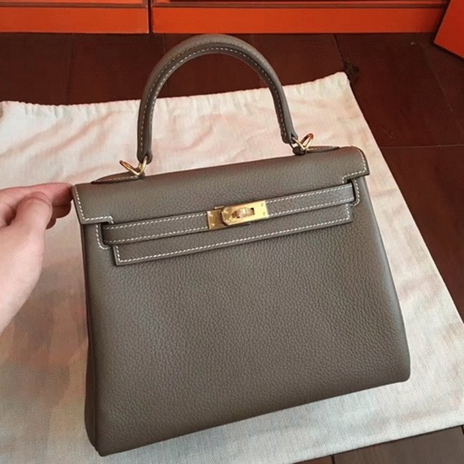 6A798FE5-3935-0C7E-038E-C48A1C689A67.jpg Etoupe Clemence Fake Hermes Kelly 25cm Stylish Handbag - Image 1