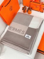 Best replica Hermes H Riviera blanket in beige wool and cashmere - Image 5