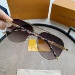 MATTHEW WILLIAMSON MAGNOLIA SUNGLASSES IN YELLOW GOLD - Image 6