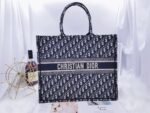 Dior Book Tote – Large - Image 3