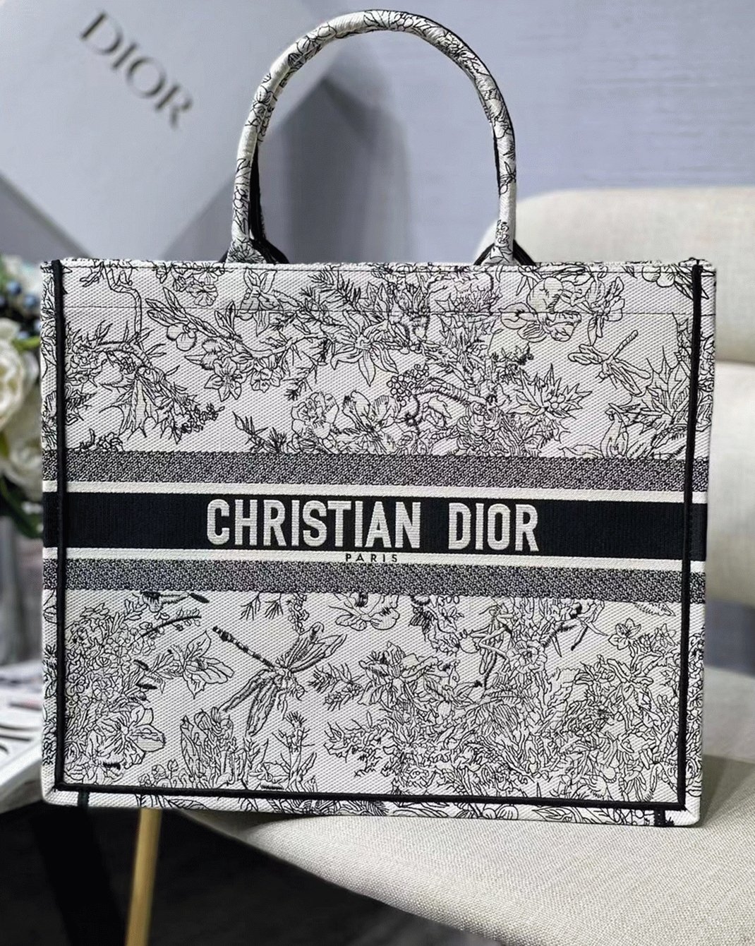 6D546F1D-B9C5-7080-9FFF-539850CD6126.jpg Dior Large Book Tote Bag Replica in Blue Toile de Jouy Flowers Embroidery - Image 1