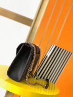 Replica Saint Laurent Envelope Medium Bag Noir - Image 2