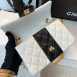 CHANEL MINI FLAP BAG - Image 5