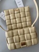 Top Quality Knockoff Bottega Veneta Padded Cassette Bag In Porridge - Image 4