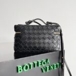 Replica Bottega Veneta Bang Bang Vanity Case Black - Image 10