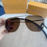 Womens Square Sunglasses - Image 7
