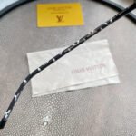 LV GOLD AVIATOR SUNGLASSES - Image 3