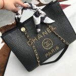 CHANEL TOTE - Image 5