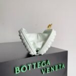 Replica Bottega Veneta Knot Minaudiere Clutch Glacier - Image 8