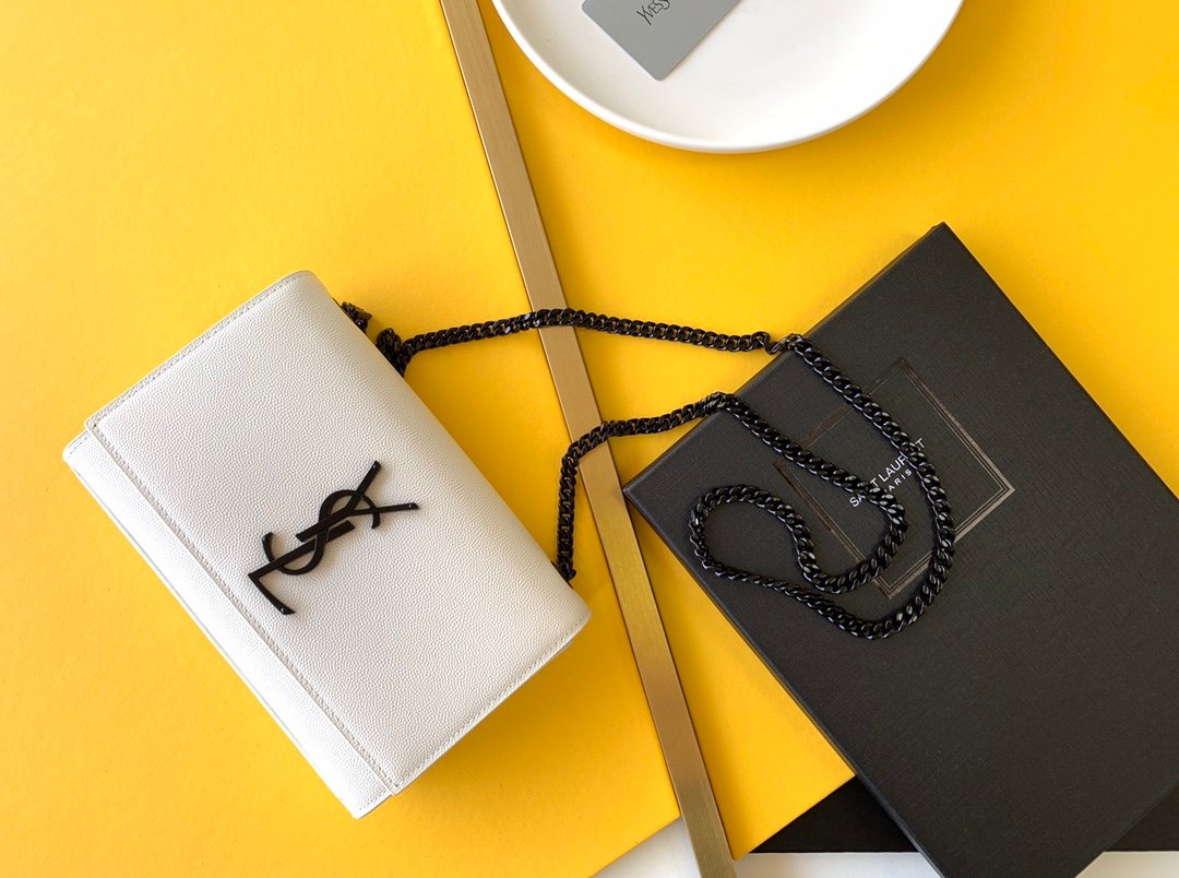 745C41BA-6D86-5E58-814F-826575F95A3B.jpg KATE SMALL CHAIN BAG IN GRAIN DE POUDRE EMBOSSED LEATHER - Image 1