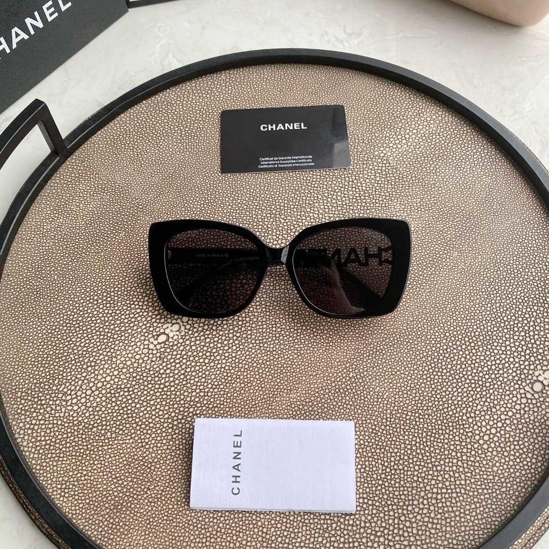 74EBF116-53A0-3299-489A-639C14F8F6BF.jpg CHANEL Sunglasses - Image 1