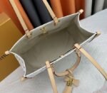 Louis Vuitton X TM Multicolored Onthego MM In White - Image 4