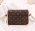 Louis Vuitton Monogram Canvas Sologne BB Bag - Image 5