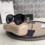 Vintage chanel sunglasses - Image 8