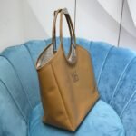 Lvy Leather bag - Image 8