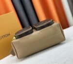 LV Other Leathers Cargo Hobo In Beige - Image 4