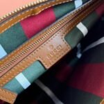 GG Emblem medium shoulder bag - Image 6