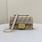Fendi Chain Shoulder Bag