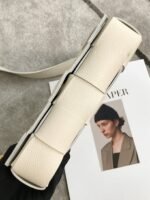 Top Quality Replica Bottega Veneta Cassette Bag In White - Image 3