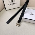 Chanel Gold Chain & Black Quilted Leather CC Belt - Image 4