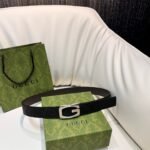 Square G reversible leather belt