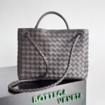 Fake Bottega Veneta Large Andiamo Bag Fondant - Image 4