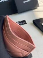 CHANEL 19 CARD HOLDER - Image 3