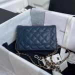 Chanel classic chain wallet - Image 6