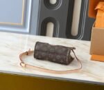 X TM Monogram Canvas OnTheGo BB With Bijou Edition - Image 4