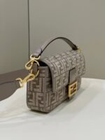 Baguette bag in dove gray - Image 6