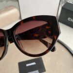 Vintage chanel sunglasses - Image 4