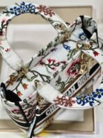 Dior Lady D-Lite Medium Bag Fake in White Dior Petites Fleurs Embroidery - Image 9