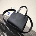 Prada Monochrome Small Bag Imitation in Black - Image 7