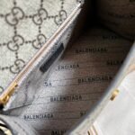 GUCCI X BALENCIAGA THE HACKER PROJECT SMALL HOURGLASS BAG BEIGE - Image 7