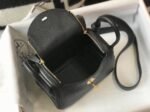 Fake Hermes Lindy Mini handbag in black - Image 2