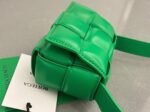 Top Quality Knockoff Bottega Veneta Candy Padded Cassette Bag In Parakeet - Image 5