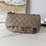 Chanel Vintage Cloud Bag(high-end grade)