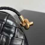 Replica Bottega Veneta Knot Minaudiere On Strap Black Foulard Intreccio Leather - Image 7