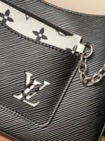 LOUIS VUITTON Marelle Black Epi - Image 9
