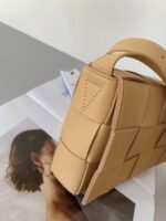Top Quality Knockoff Bottega Veneta Cassette Bag In Almond - Image 9