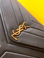 SAINT LAURENT MONOGRAM - Image 8