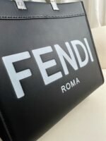 Top Quality Knockoff Fendi Sunshine Medium Tote Bag In Noir Calfskin - Image 4