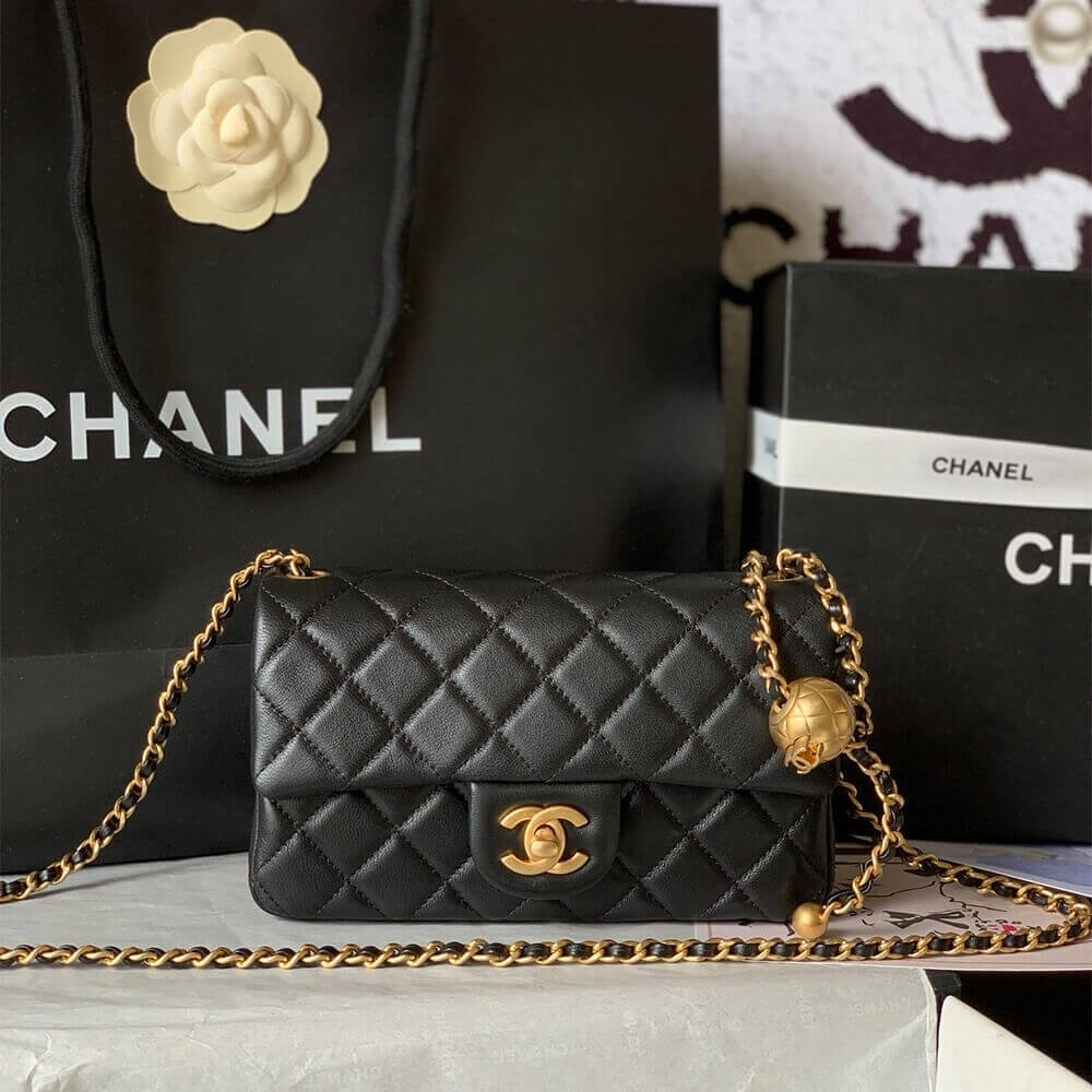 8C75E886-7AC7-6BDF-94B3-157E816D0835.jpg Chanel Pearl Crush Mini Rectangular Flap - Image 1