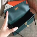 Malachite Epsom AAA Replica Hermes Kelly Pochette Green Toned Purse - Image 3