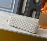 LV Damier Azur Slouchy PM - Image 4