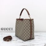 GG Emblem small shoulder bag - Image 2