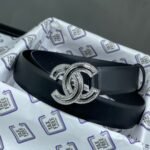 Chanel Red Patent Leather CC Logo Belt - Image 5
