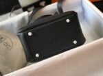 Fake Hermes Lindy Mini handbag in black - Image 8