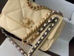 Chanel 19 small - Image 3