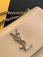 SUNSET MEDIUM CHAIN BAG IN SMOOTH LEATHER - Image 8